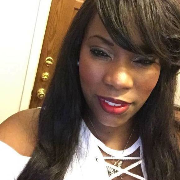 Meet your Posher, Shandrae - Picture 1 of 1